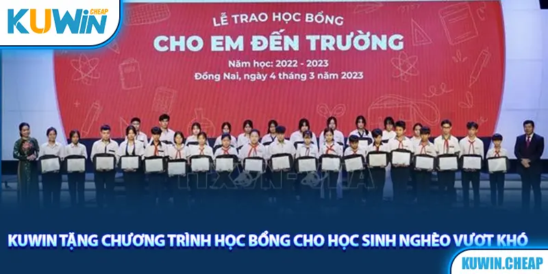 kuwin tặng học bổng